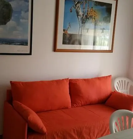 Nausicaa Apartman *